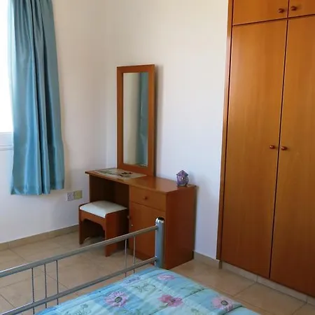 Apartment B201 In Diana 44 *